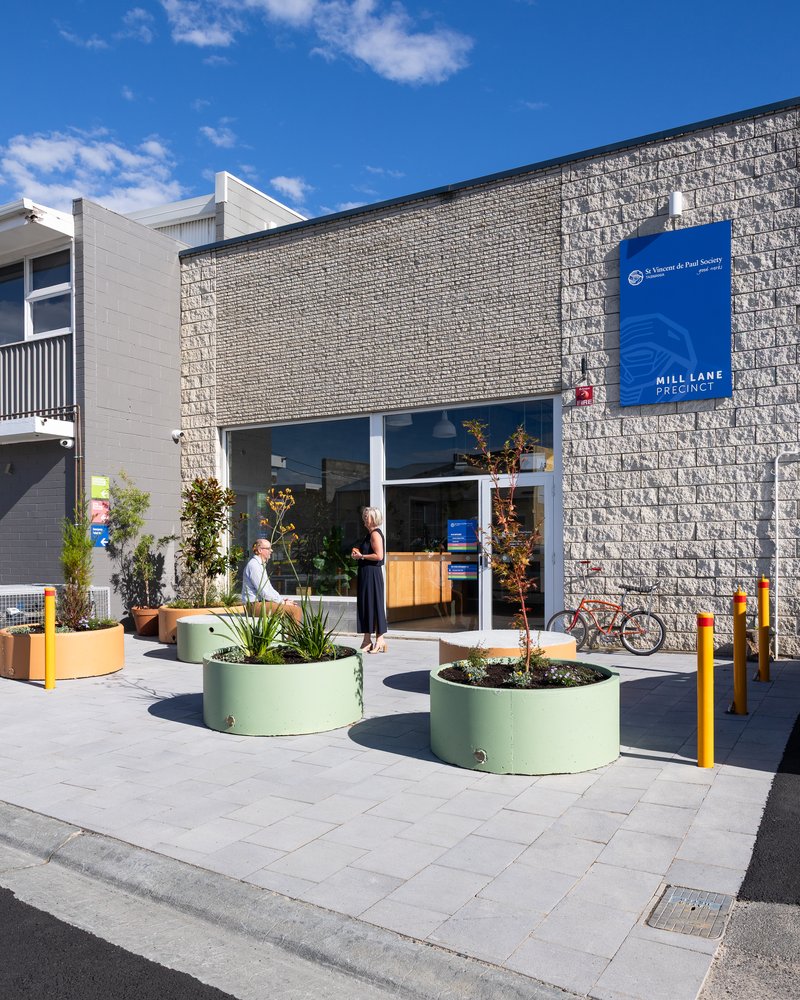 Mill Lane - Main Entry Forecourt