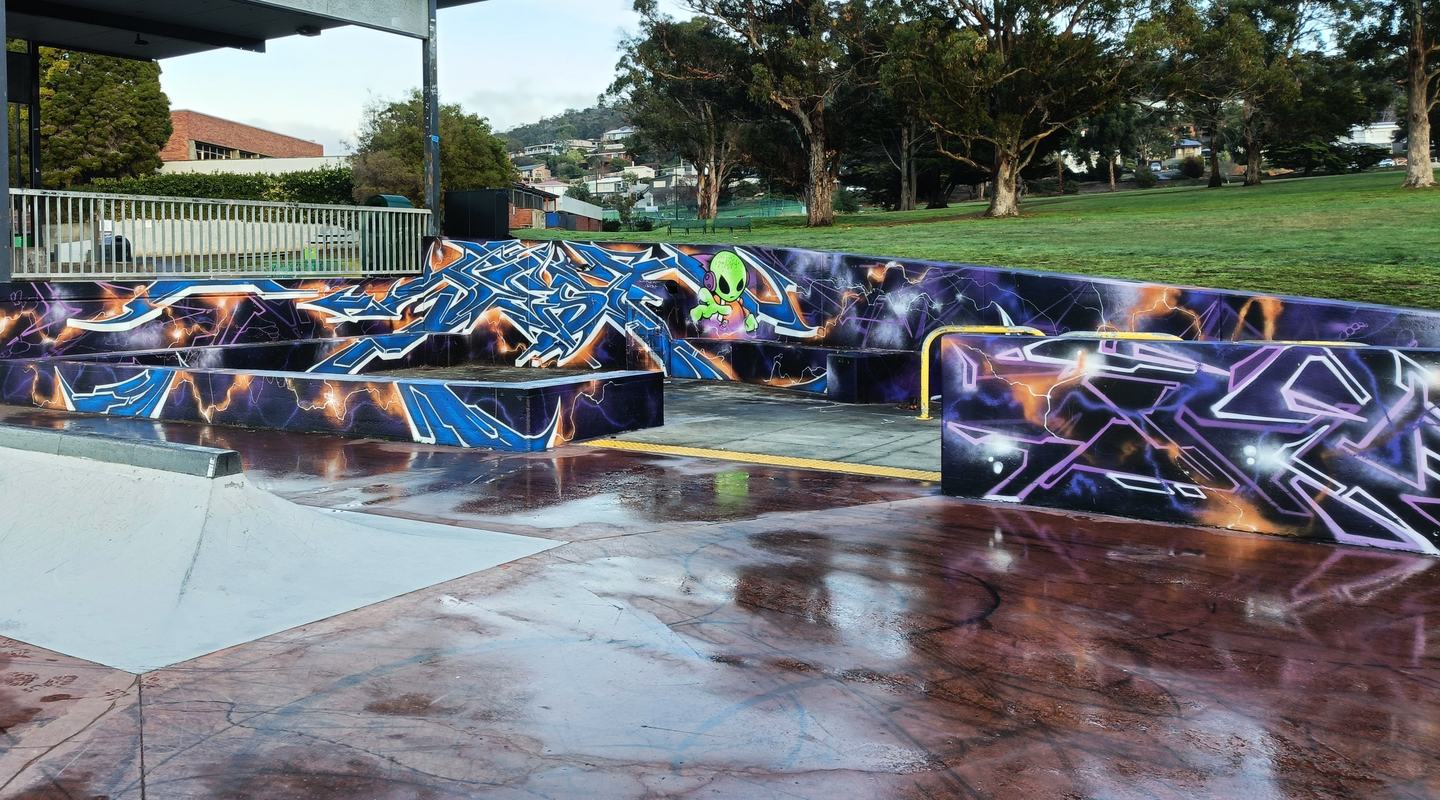 Rosny Skate Park back wall